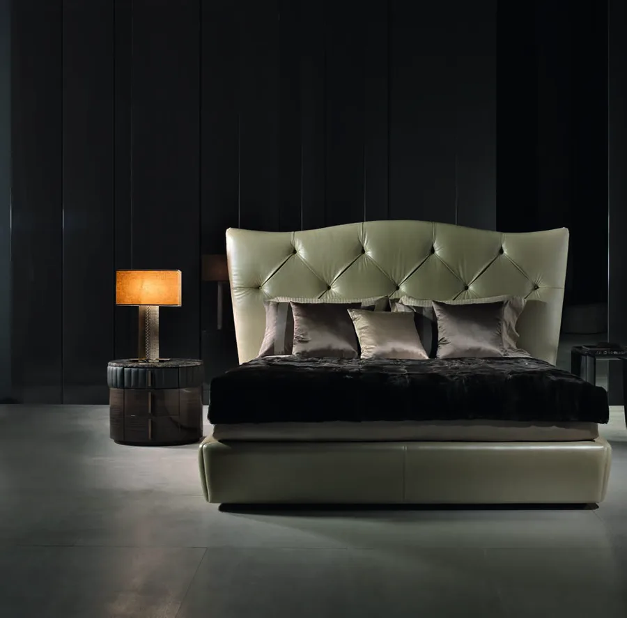 Memento bed by Signorini & Coco, luxury bedroom furniture