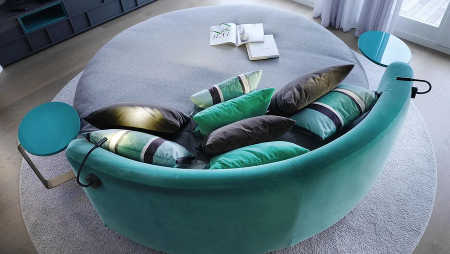 Circle bed by Softhouse, luxury beds