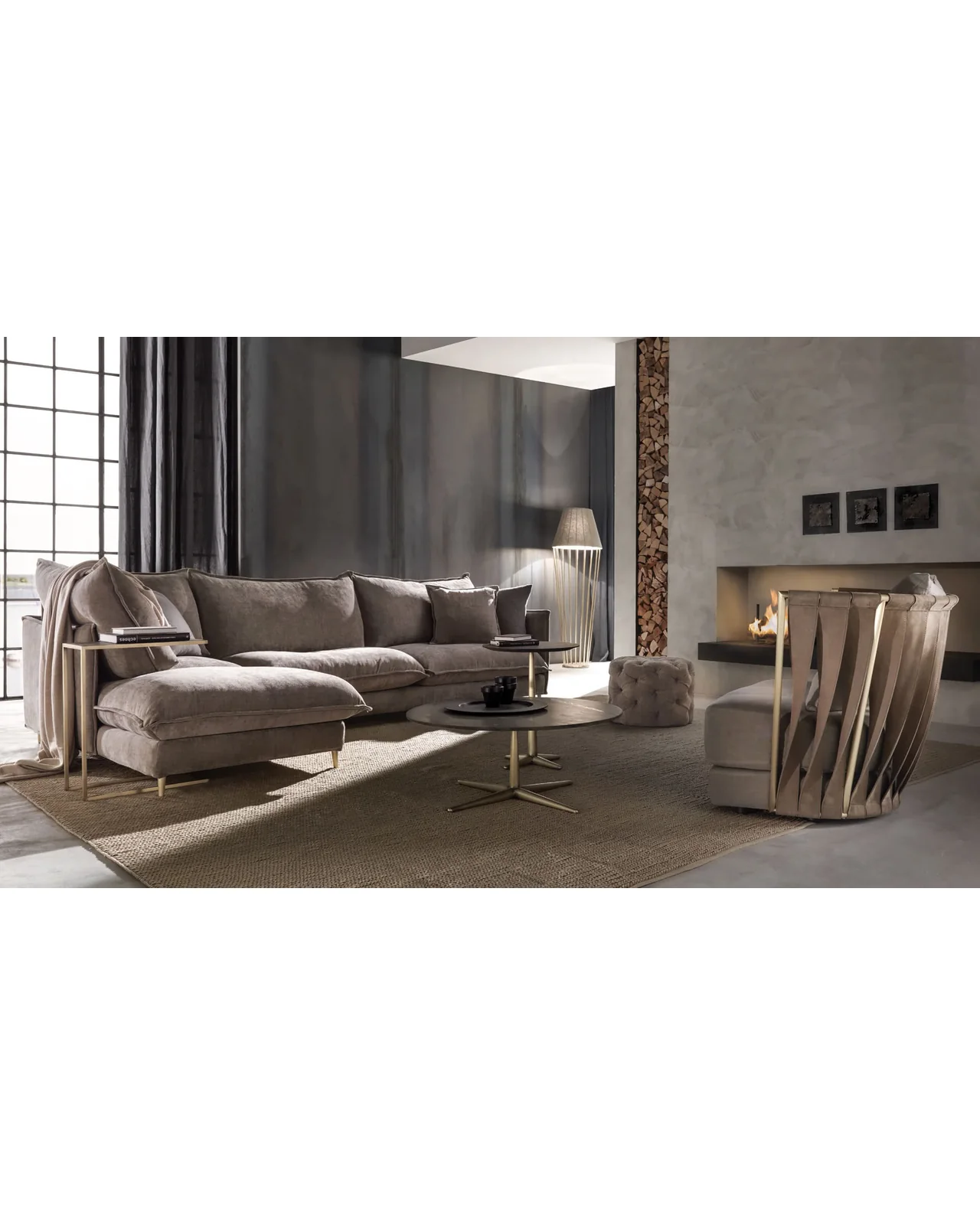 City low round coffee table by Cantori, in an interior setting, photo 2 of 5