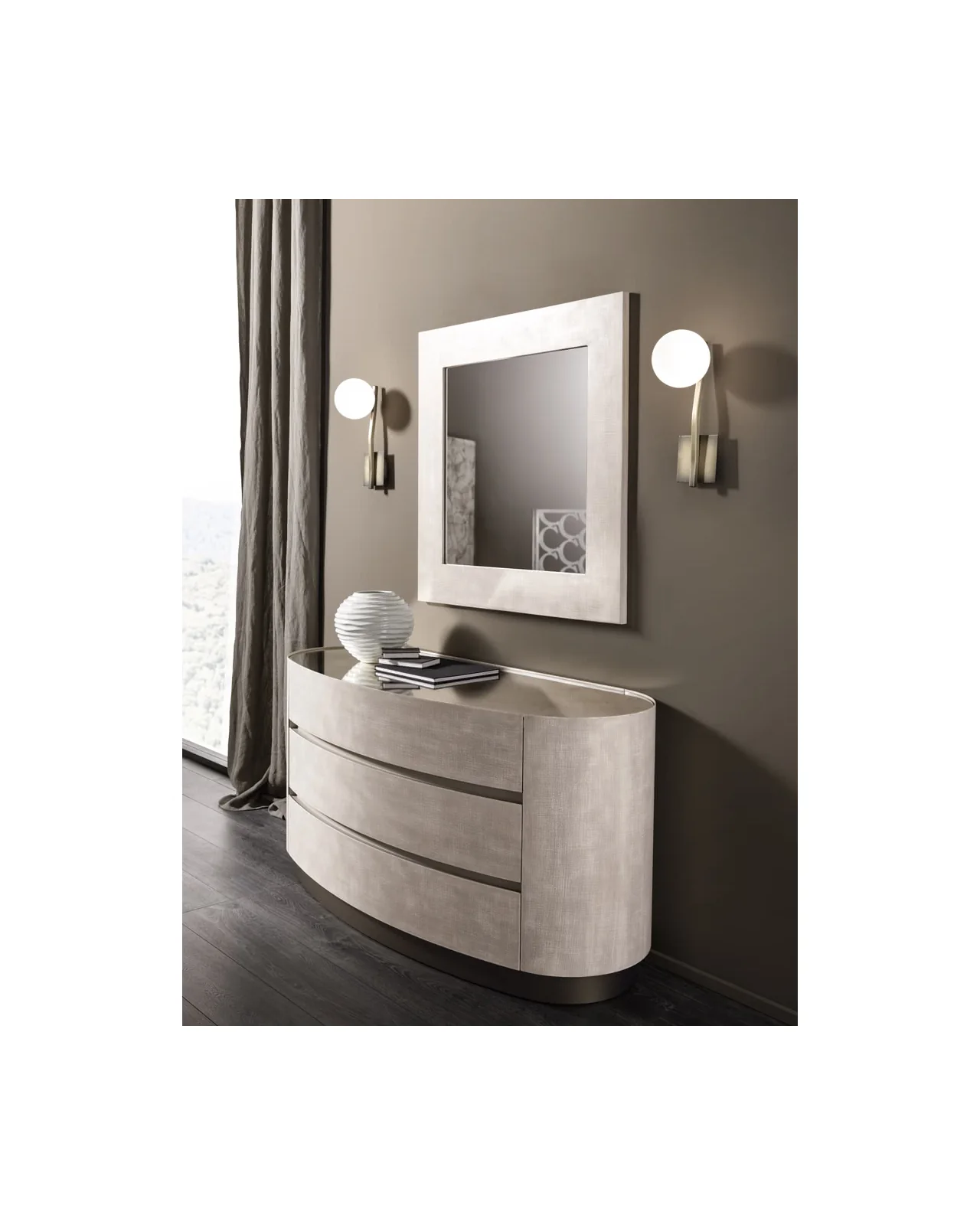 Collection Asia Mirror by Cantori, in an interior setting, photo 5 of 6