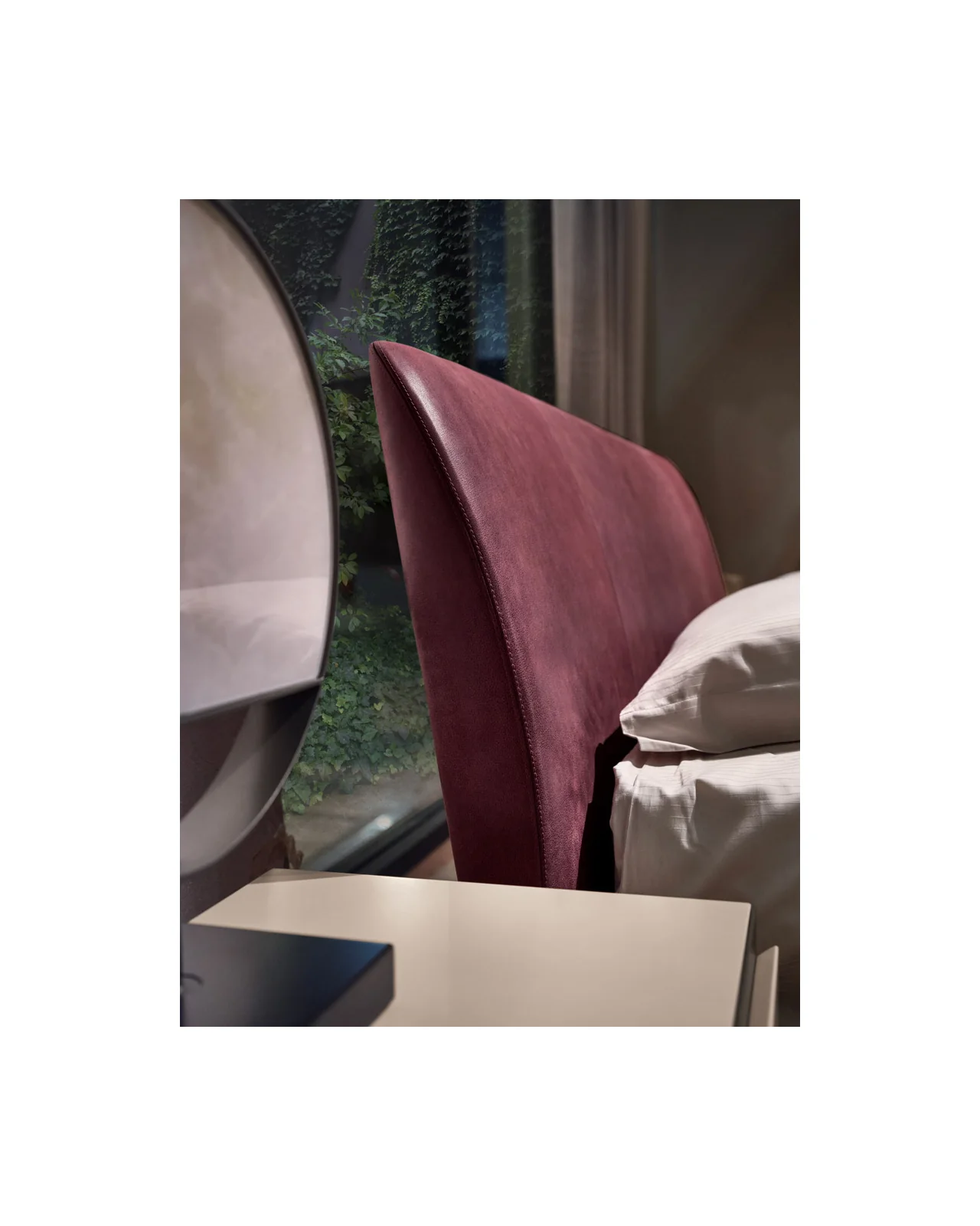 Iseo 24 bed by Cantori, in an interior setting, photo 4 of 8