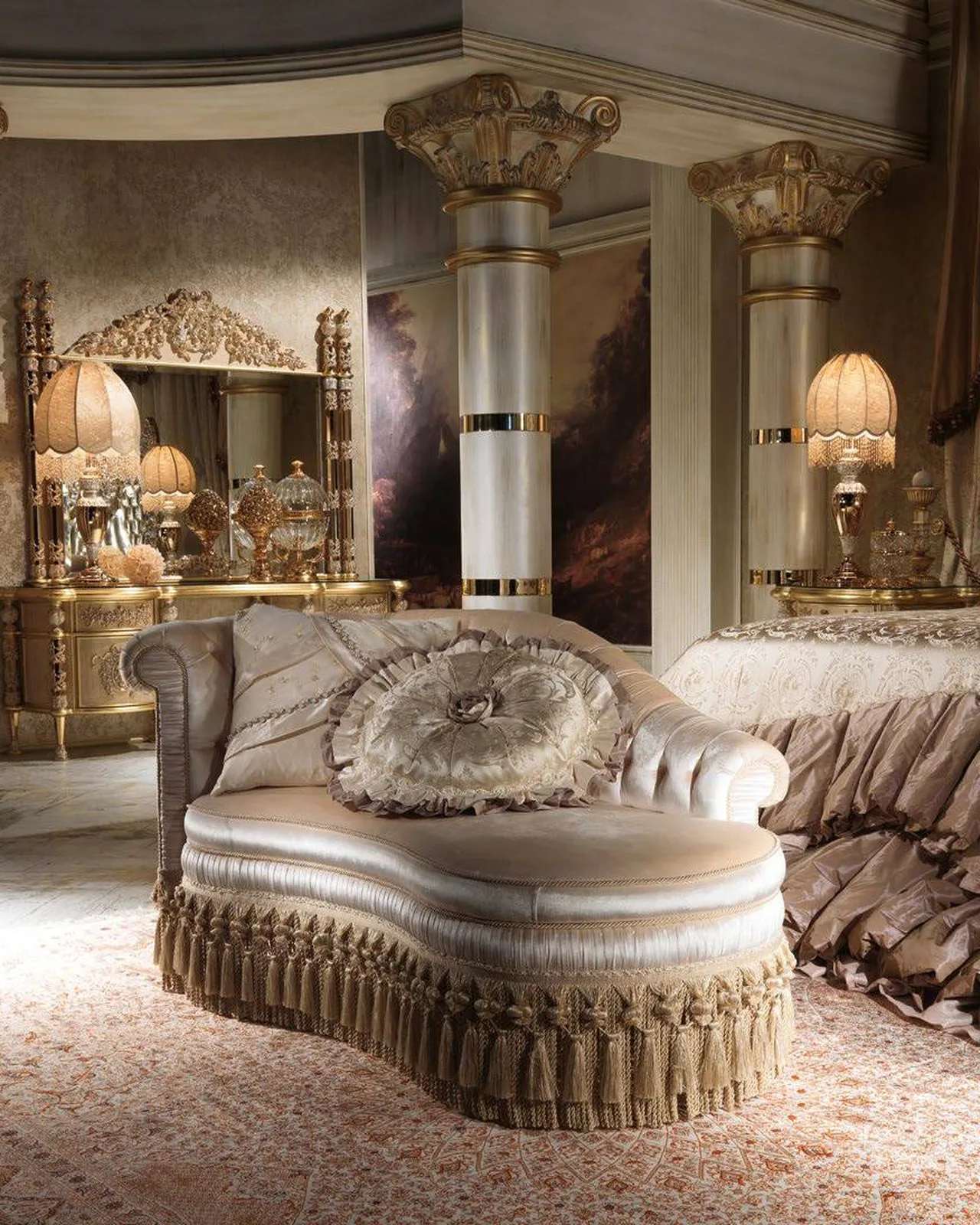 Royal Small Dormeuse RY106, Cappelletti Royal collection, classic Italian chaise longue product view, photo 1 of 2