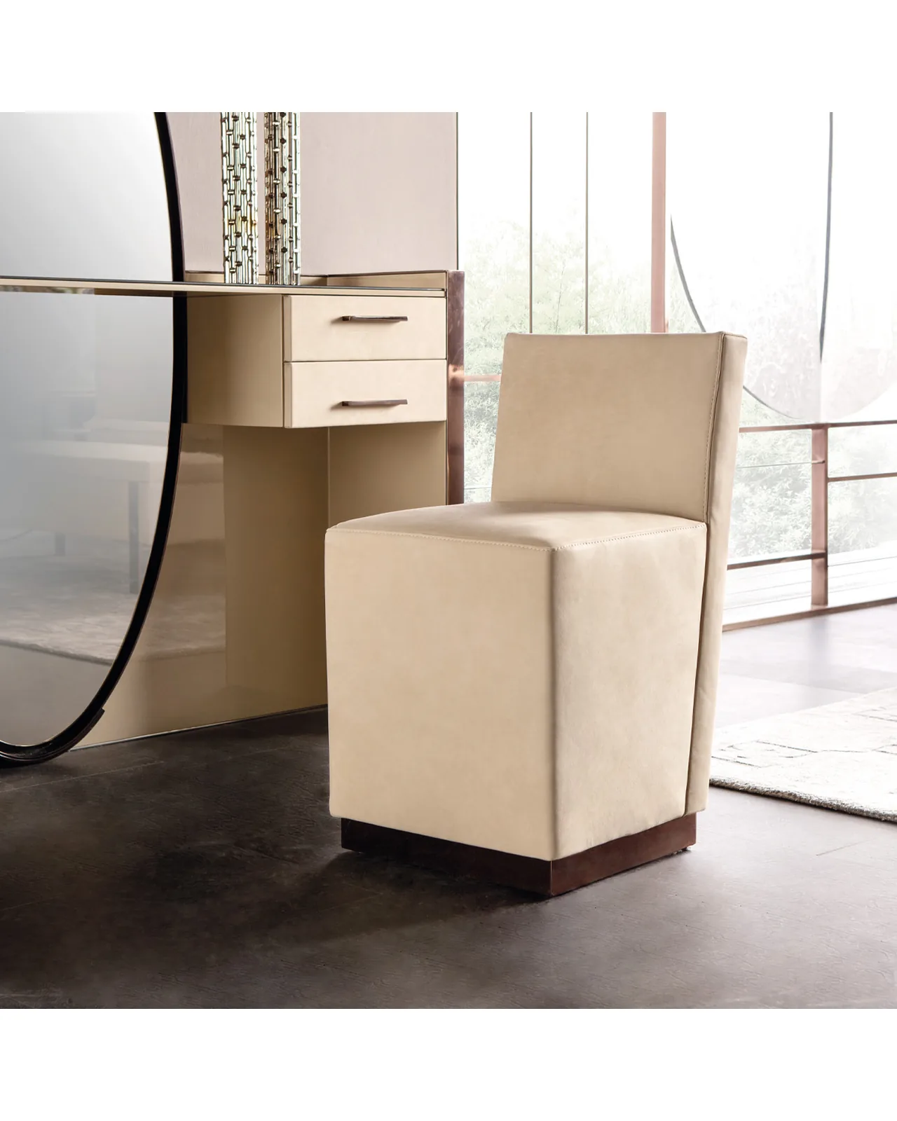 Painite Armchair by Epoque, Exence collection, Italian armchair in a modern living room, photo 1 of 3