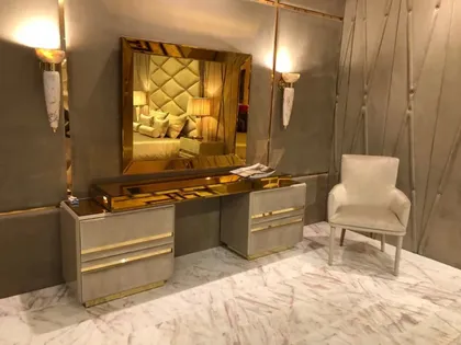 Poltroncina contemporanea Imbottita di design Gattopardo, mobili contemporanei italiani