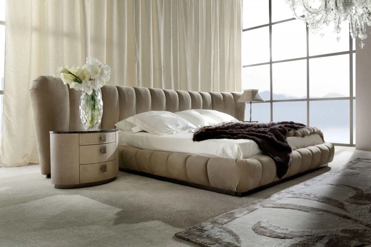 Lifetime High Quality Bedroom Set, Italian bedroom furniture ordered through Nobili Design