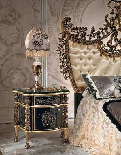 Comodino con colonne in metallo, mobili italiani per la camera da letto
